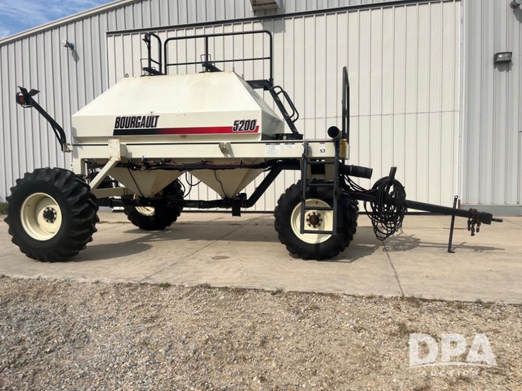 2005-bourgault-5200-image-1