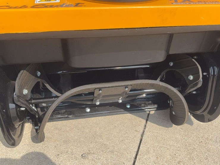 2022-cub-cadet-1x-21-lhp-snowblower-image-9