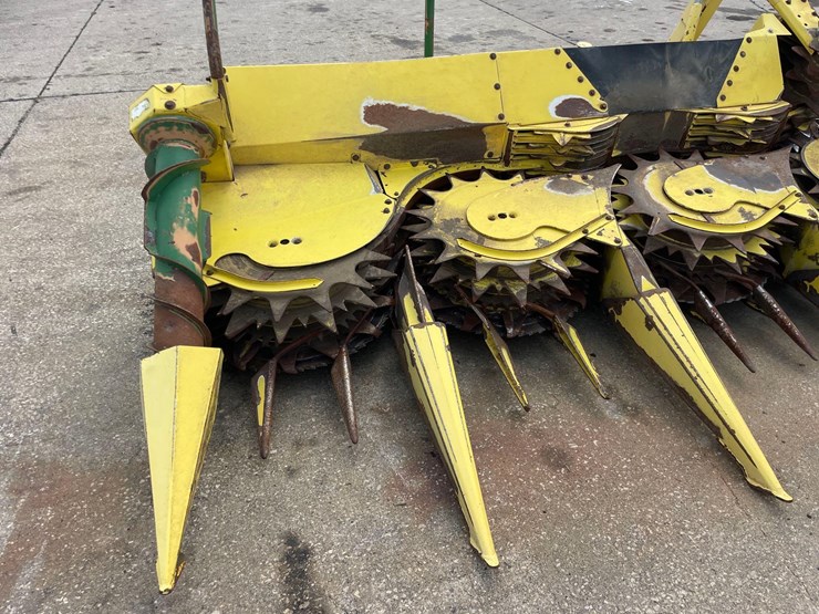 john-deere-688-image-12