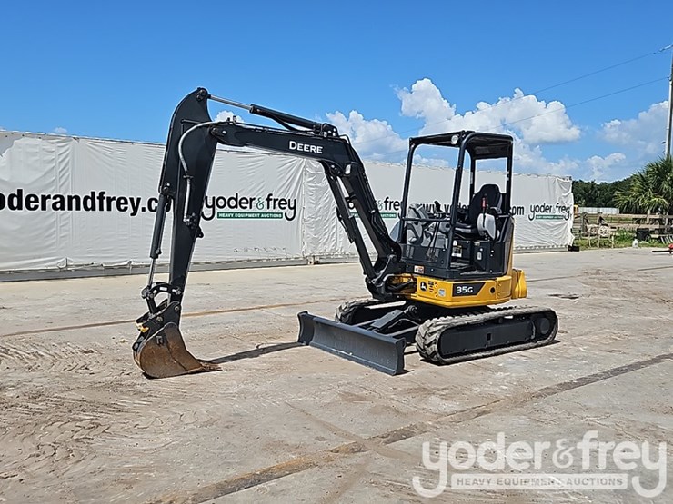 2023-deere-35g-image-2