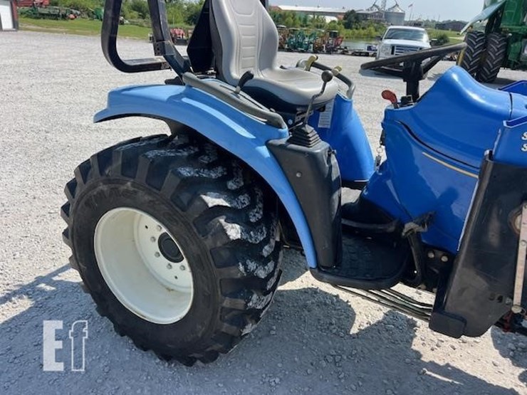 2008-new-holland-t2220-image-14