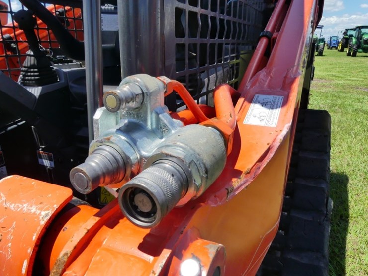 2020-kubota-svl75-2-image-12