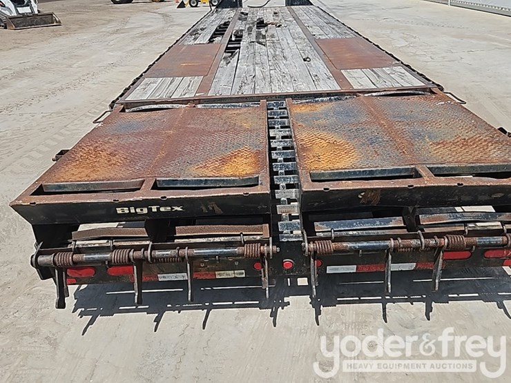 2015-big-tex-22gn-28bk+5mr-image-16