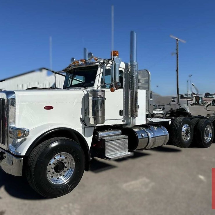 2014 PETERBILT 388
