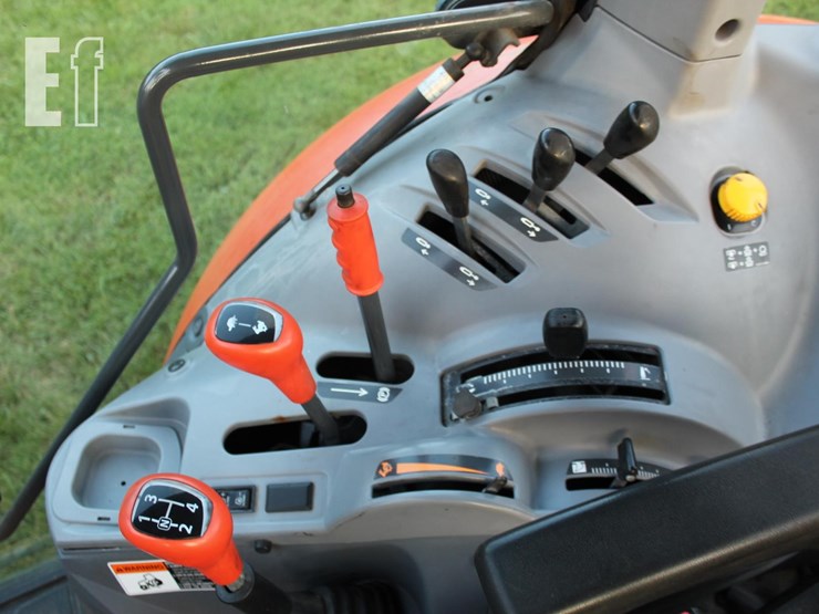 2012-kubota-m5-111-image-12