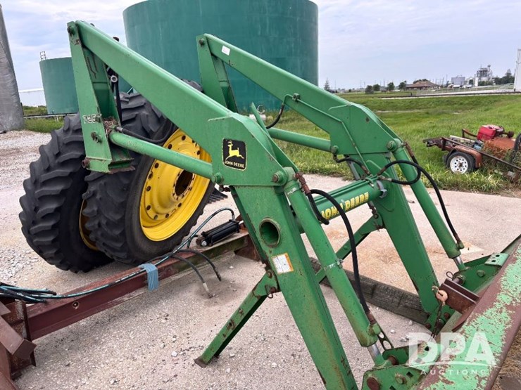 john-deere-725-image-18