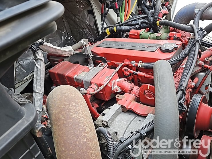 2015-international-durastar-4300-image-33