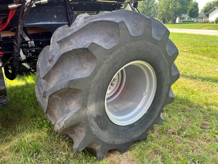 2023-case-ih-8250-image-12