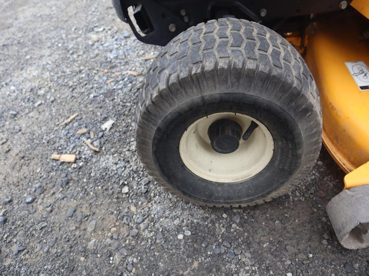 cub-cadet-lt1042-image-11