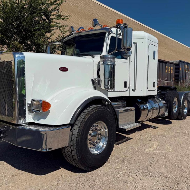 2016 PETERBILT 367