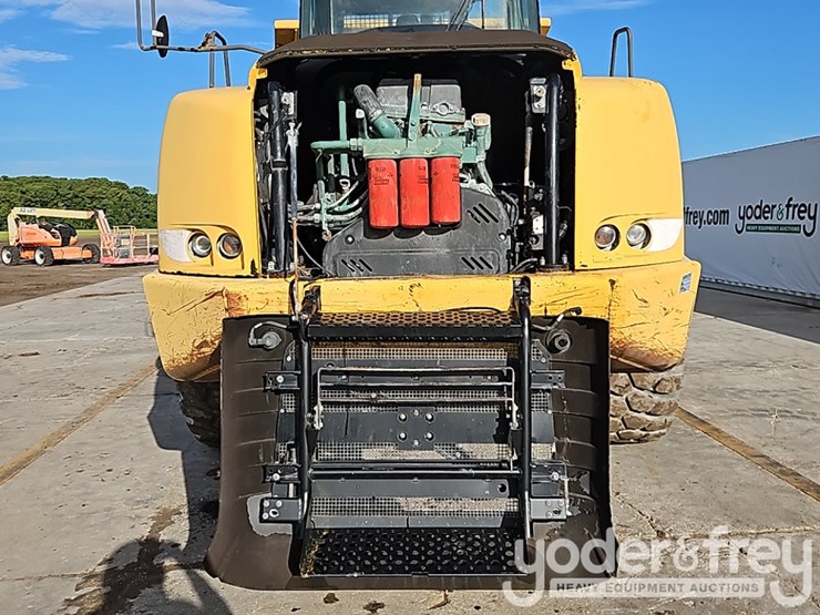 2009-volvo-a40e-image-26
