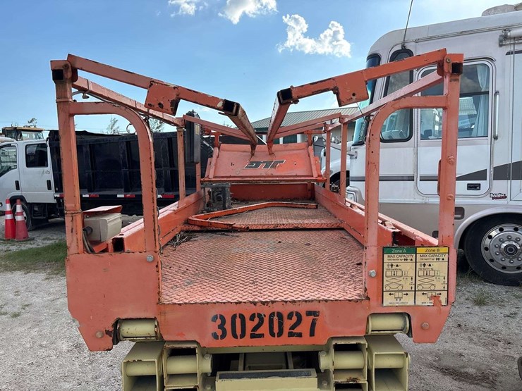 2018-jlg-3246es-image-7