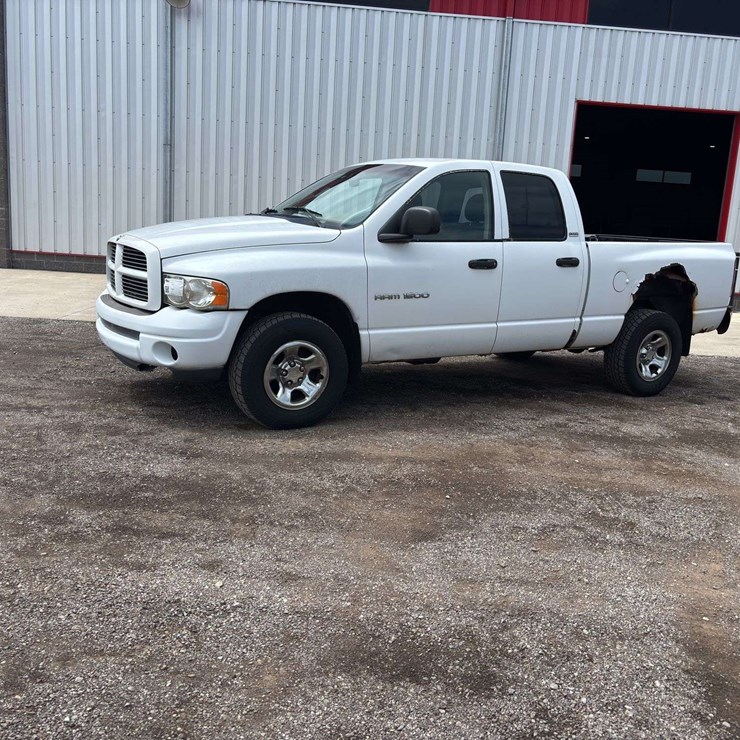 2002 Dodge Ram Crew Cab Pickup