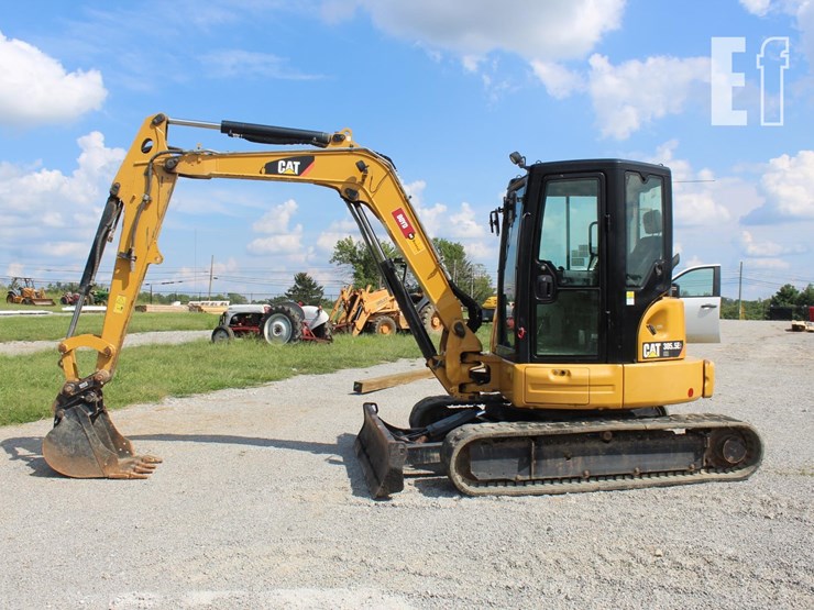 caterpillar-305.5e2-cr-image-1
