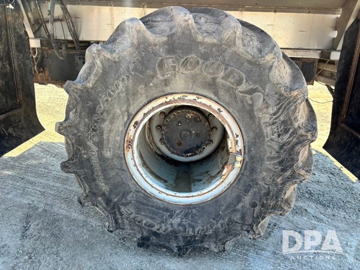 2009-case-ih-titan-3020-image-32