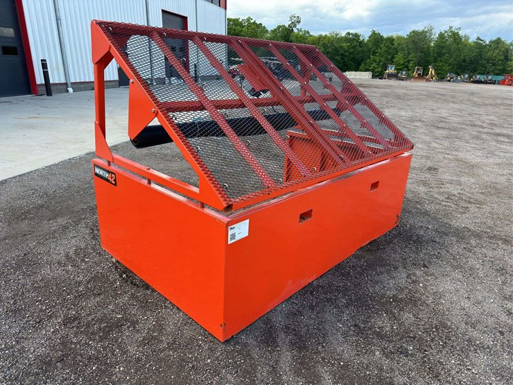 north-42-electric-top-soil/rock-screener-image-2