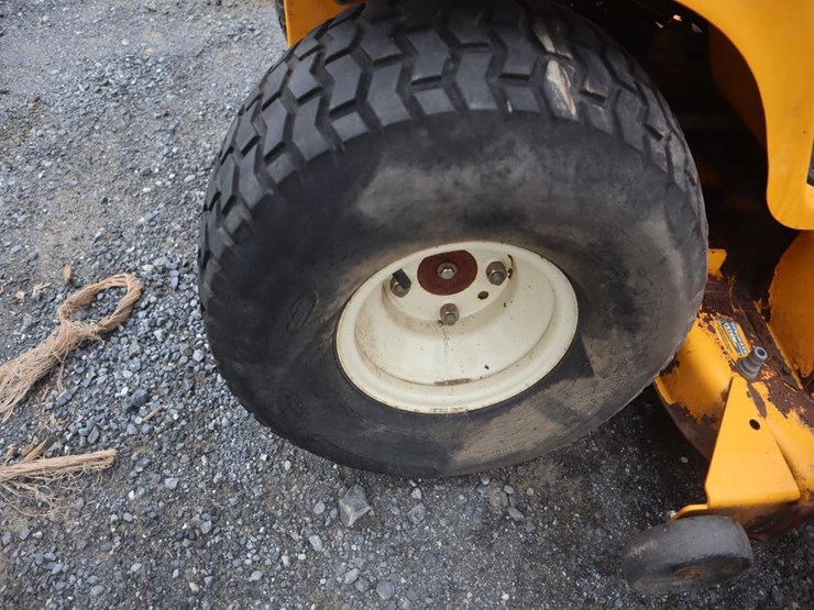 cub-cadet-lt1045-image-9