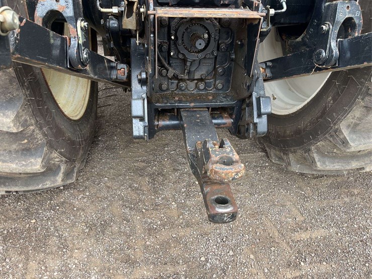 2012-new-holland-t8.300-image-7