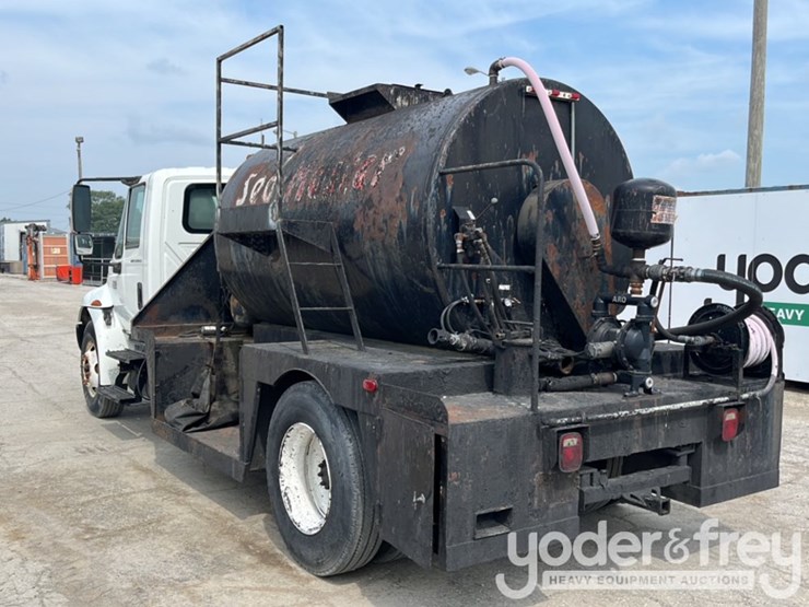 2006-international-durastar-4300-image-3