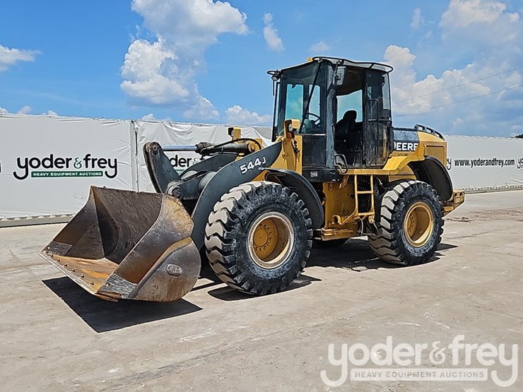 2005-deere-544j-image-1