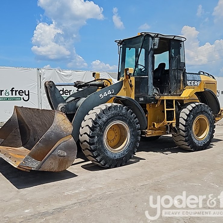 2005 DEERE 544J