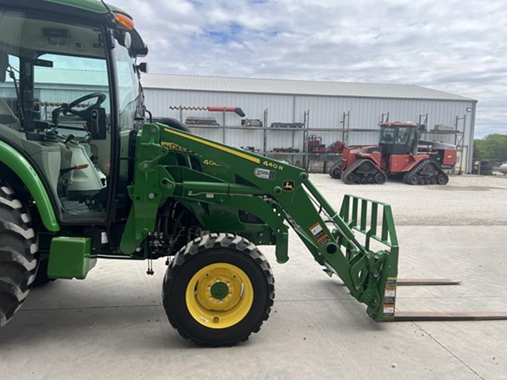 2024-john-deere-4066r-image-14