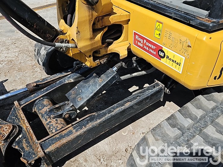 2019-caterpillar-303-image-21