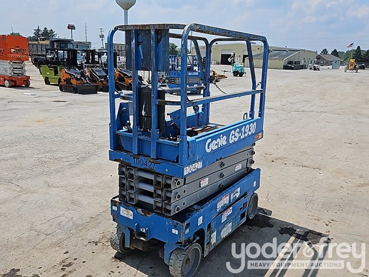 2015-genie-gs1930-image-4