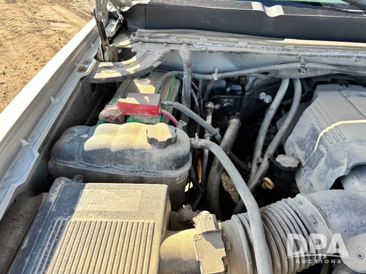 2011-chevrolet-silverado-2500hd-lt-image-52