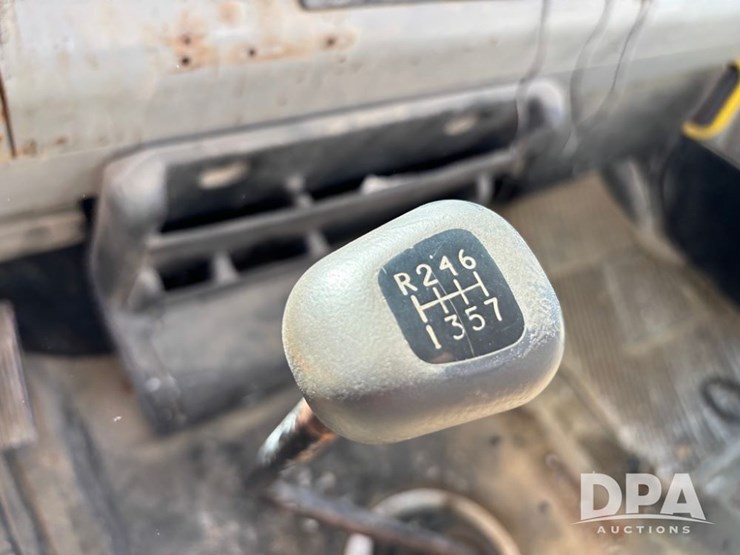 1995-freightliner-fl80-image-49