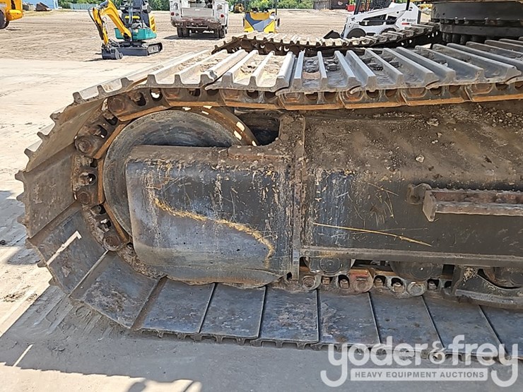 2017-caterpillar-336fl-image-22