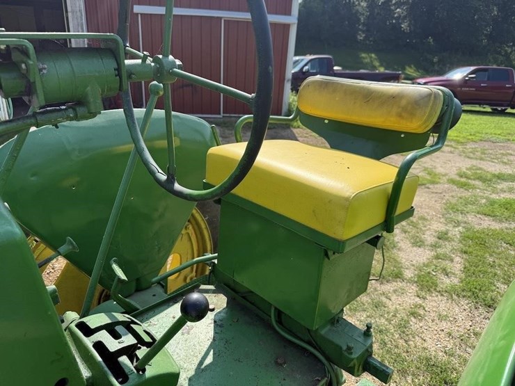 john-deere-60-image-9