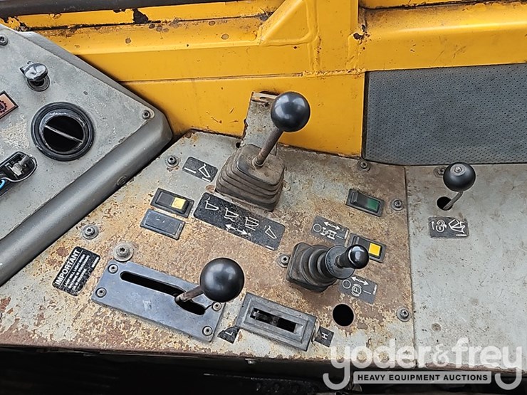 1999-volvo-a25c-image-26