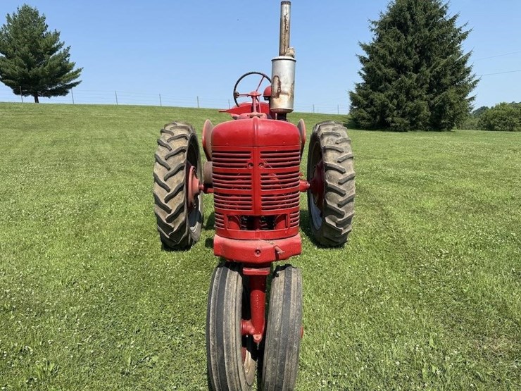 farmall-h-tractor-image-2