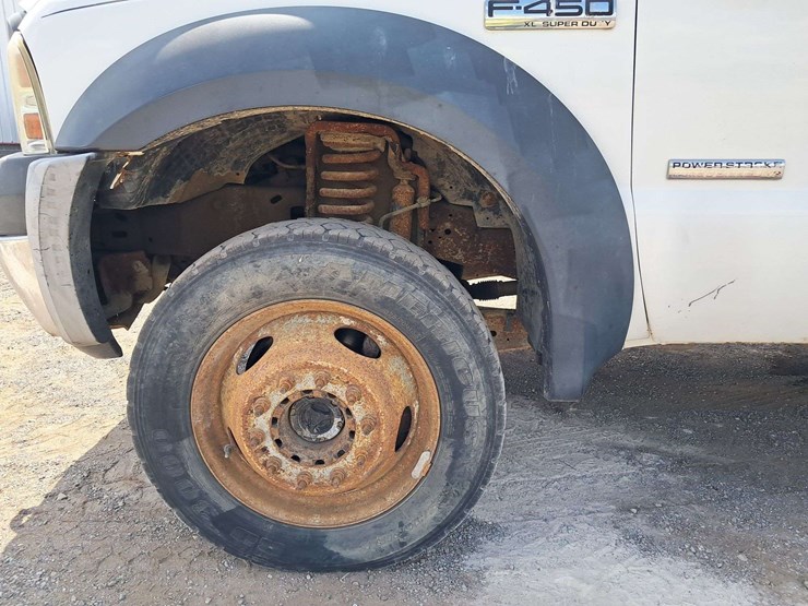 2007-ford-f450-image-18