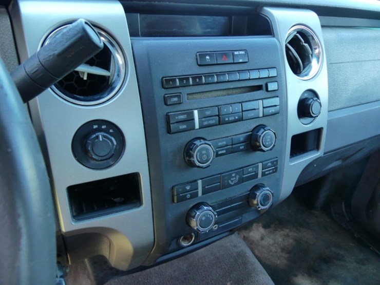 2010-ford-f150-xlt-image-13