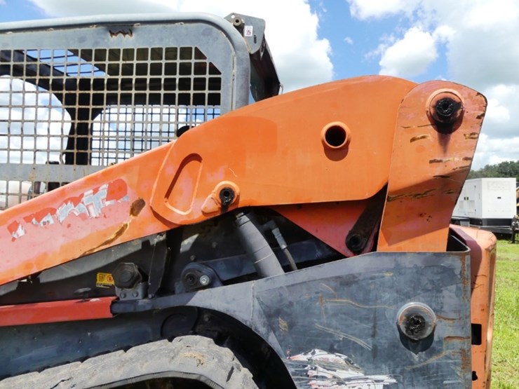 2015-kubota-svl75-2-image-8