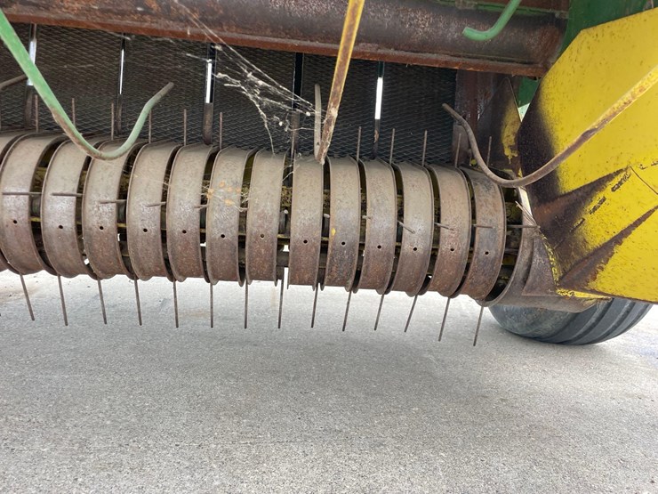 john-deere-530-image-22
