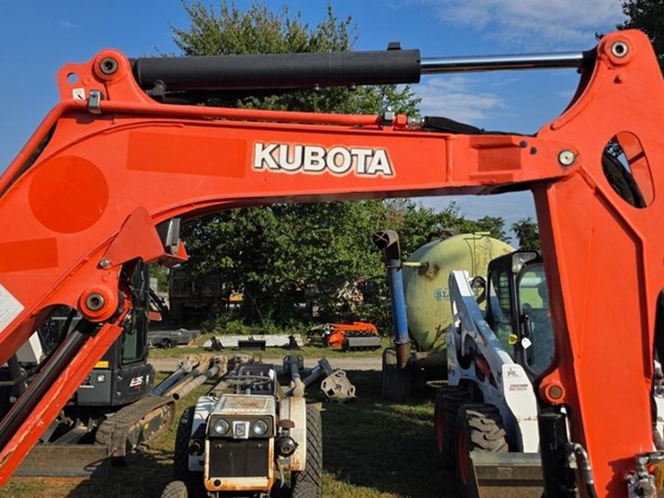 kubota-kx033-4-image-10