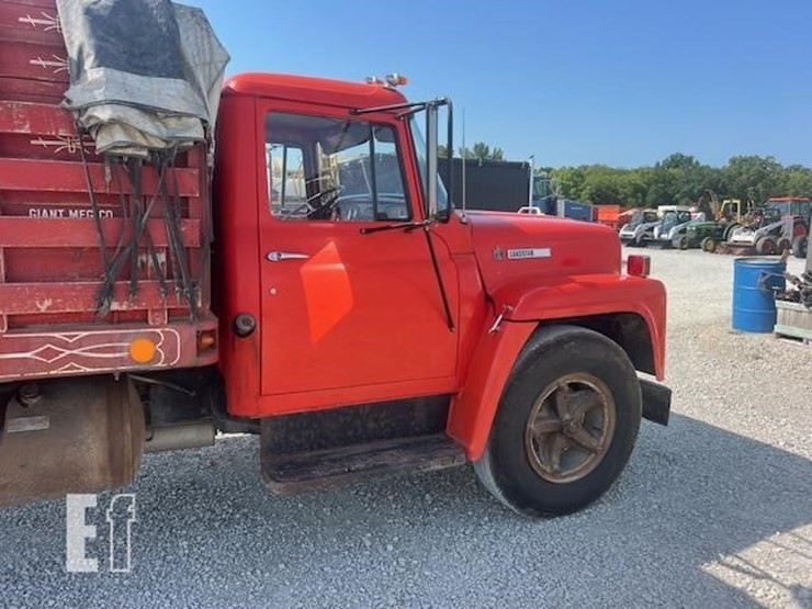 1972-international-s1600-image-26