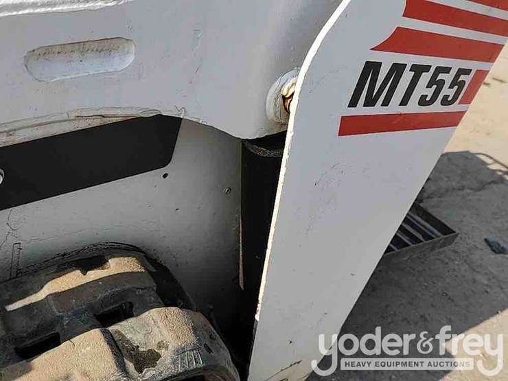 2011-bobcat-mt55-image-19