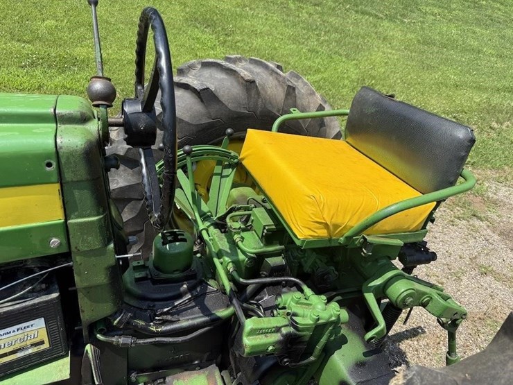 john-deere-420-image-10