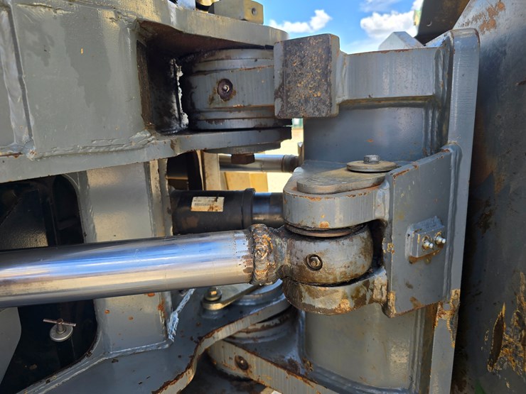 2012-terex-ta400-image-54
