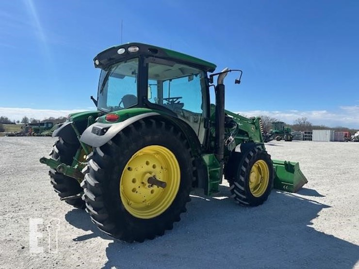 2014-john-deere-6125r-image-7