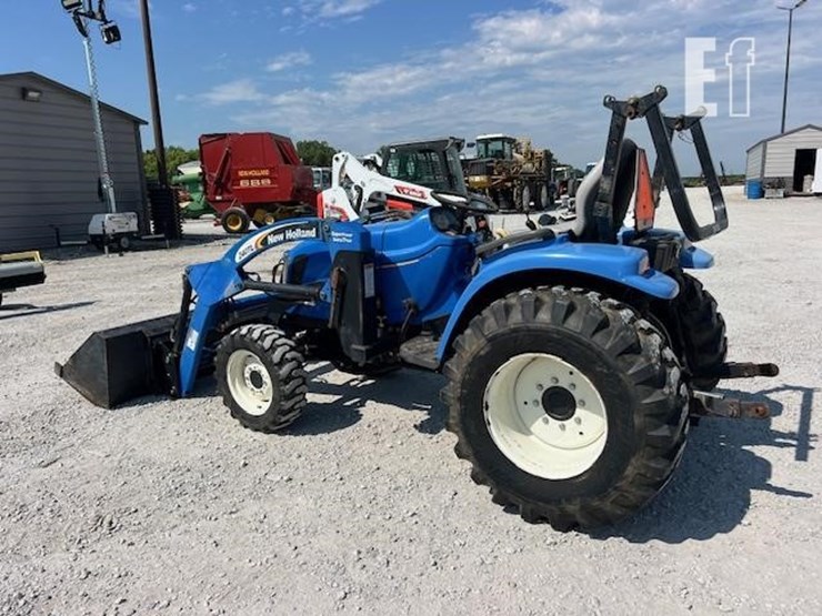 2008-new-holland-t2220-image-3