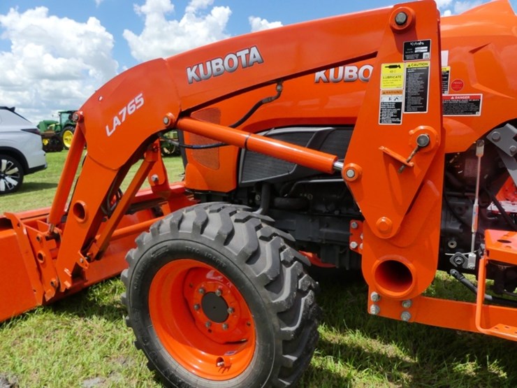 2018-kubota-l4701-image-8