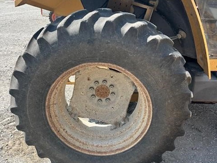 ford-6640-image-13