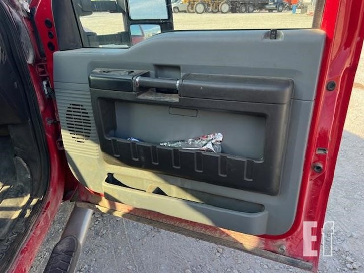 2011-ford-f550-sd-image-16