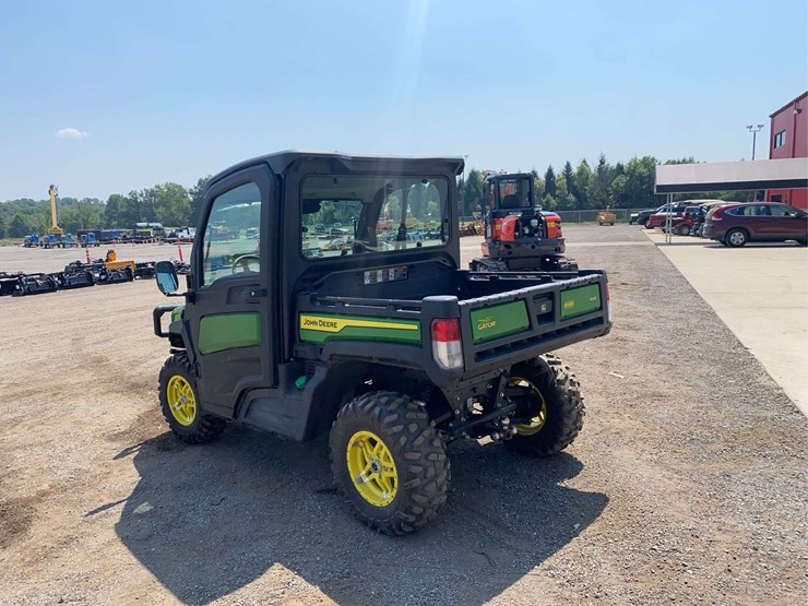 2023-john-deere-gator-image-7