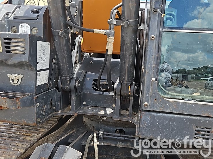 2018-case-cx145dsr-image-22
